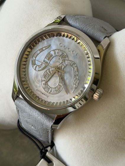 ฟ้า GUCCI G-Timeless Automatic Mother of Pearl Snake Dial 38 mm YA1264113