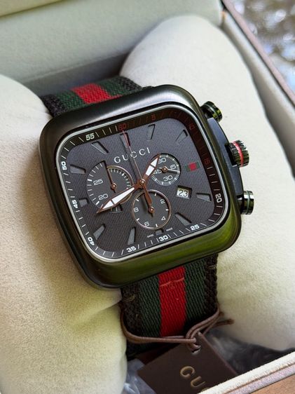 GUCCI Coupe 44 MM Chronograph Square Striped Nylon Strap Black Green Red YA131202 รูปที่ 5