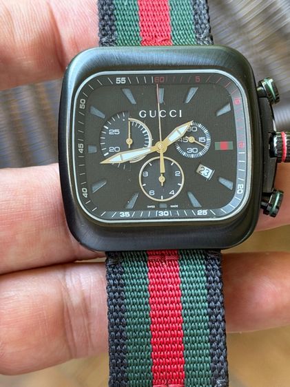 GUCCI Coupe 44 MM Chronograph Square Striped Nylon Strap Black Green Red YA131202 รูปที่ 14