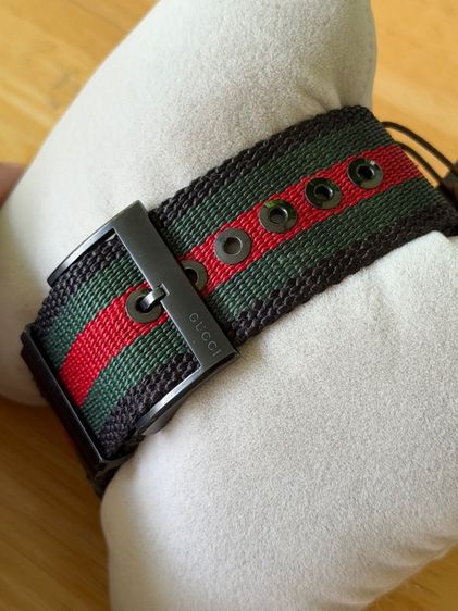 GUCCI Coupe 44 MM Chronograph Square Striped Nylon Strap Black Green Red YA131202 รูปที่ 7