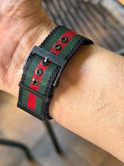 GUCCI Coupe 44 MM Chronograph Square Striped Nylon Strap Black Green Red YA131202 รูปที่ 18