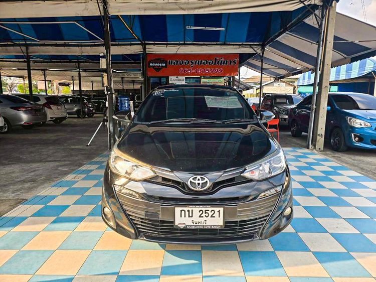Toyota Yaris ATIV 2017 1.2 G Sedan เบนซิน ไม่ติดแก๊ส เกียร์อัตโนมัติ ดำ รูปที่ 2