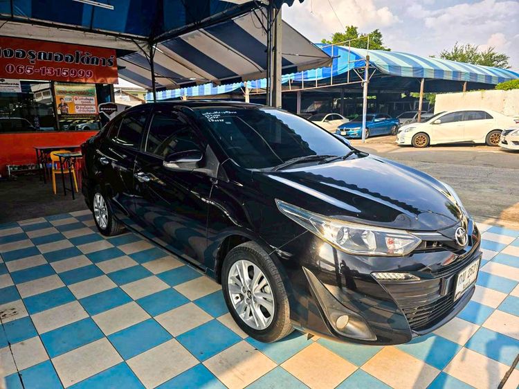 Toyota Yaris ATIV 2017 1.2 G Sedan เบนซิน ไม่ติดแก๊ส เกียร์อัตโนมัติ ดำ รูปที่ 3