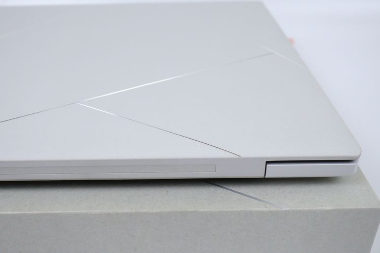 ASUS ZENBOOK S 16 OLED Ryzen AI 9 HX 370 RAM321TB รูปที่ 9