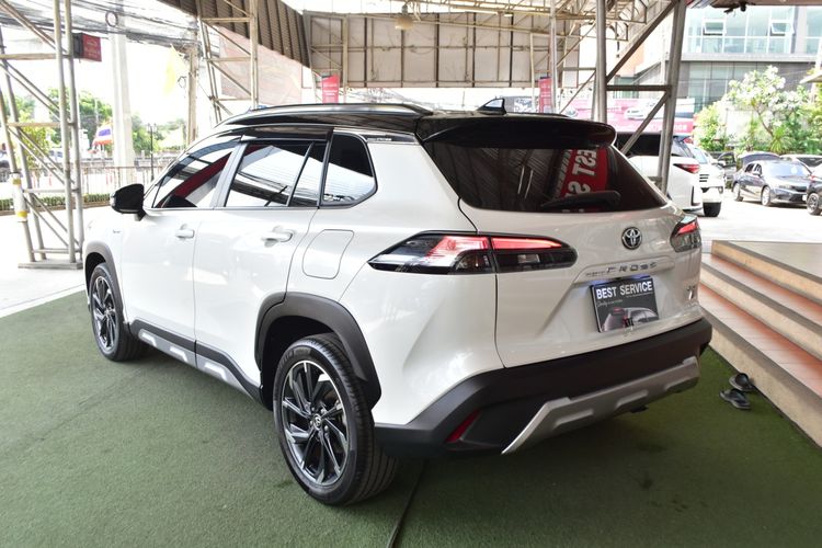 Toyota Corolla Cross 2025 1.8 HEV GR Sport Utility-car ไฮบริด เกียร์อัตโนมัติ ขาว รูปที่ 4