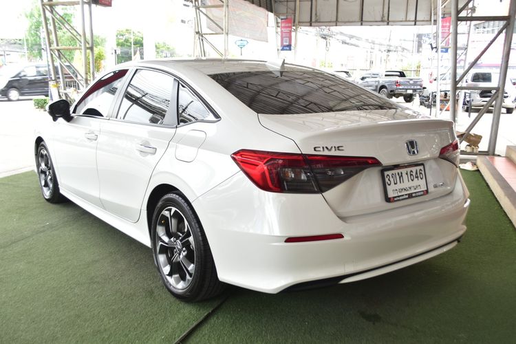 Honda Civic 2023 2.0 eHEV EL+ Sedan ไฮบริด เกียร์อัตโนมัติ ขาว รูปที่ 2