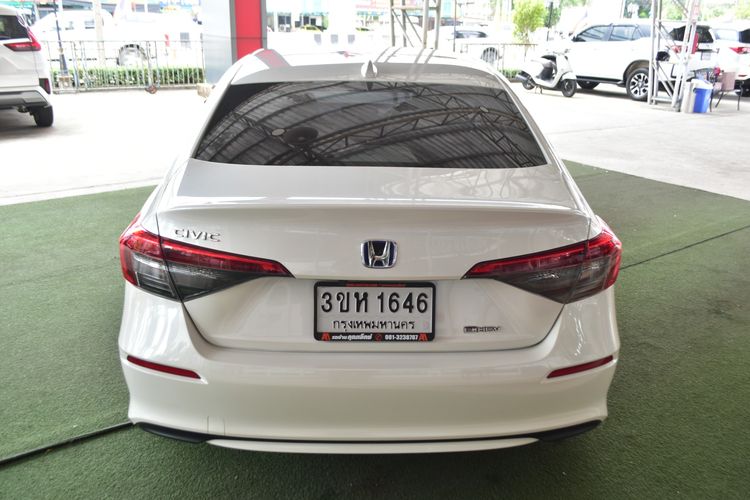Honda Civic 2023 2.0 eHEV EL+ Sedan ไฮบริด เกียร์อัตโนมัติ ขาว รูปที่ 3