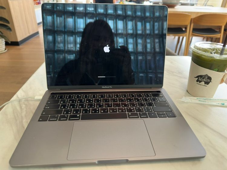 Apple Macbook Pro 13 Inch ไม่ใช่ 8 กิกะไบต์ แมค โอเอส อื่นๆ macbook