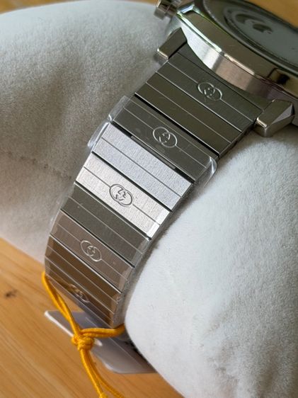 GUCCI Grip Chronograph Disney Mickey Mouse 40MM QTZ SS YLW- White Dial Men's Watch YA157306 รูปที่ 6