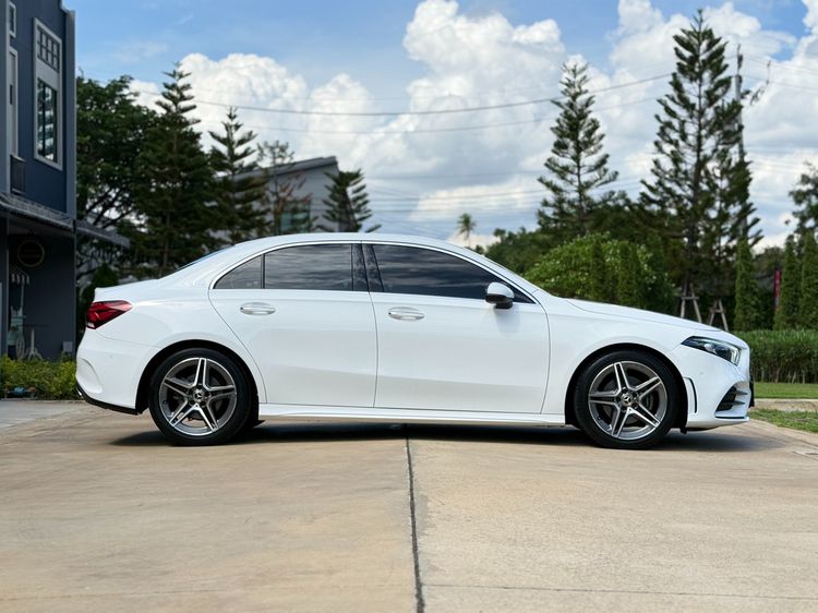 Mercedes-Benz A-Class 2020 A200 Sedan เบนซิน ไม่ติดแก๊ส เกียร์อัตโนมัติ ขาว รูปที่ 4