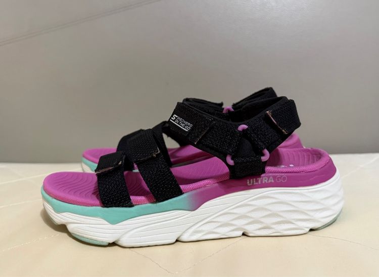 รองเท้า Skechers Max Cushioning - Slay