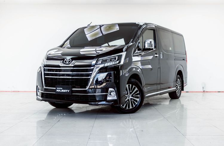 รถ Toyota Majesty 2.8 Grande สี ดำ