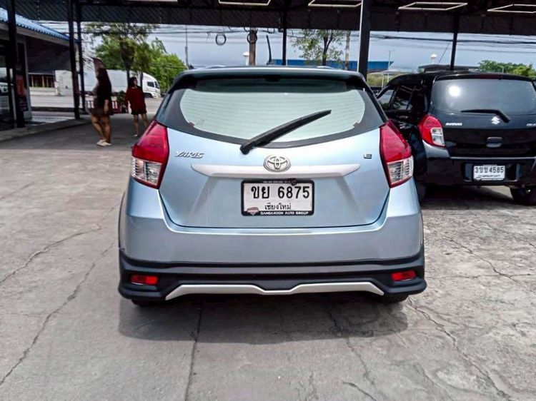 Toyota Yaris 2013 1.2 E Sedan เบนซิน ไม่ติดแก๊ส เกียร์อัตโนมัติ เทา รูปที่ 4