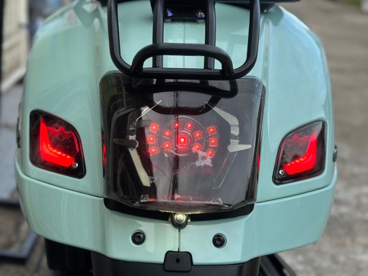 Vespa GTS150 i-get รูปที่ 16