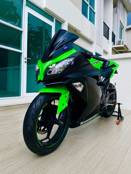 Kawasaki Ninja 300 รถปี 2015