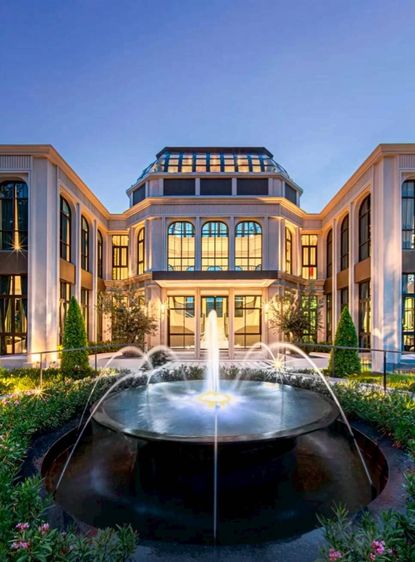 มีบางส่วน Grand Bangkok Boulevard กรุงเทพกรีฑา​ คฤหาสน์หรู แปลงมุม ที่ดินใหญ่ 