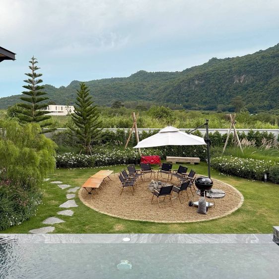 ขายบ้านตากอากาศเขาใหญ่ บ้านพูลวิลล่า เขาวง หนองน้ำแดง วิวเขา360องศา ใกล้ภูเขา วิวสวยชัดมาก ภูเขาเขียวทั้งปี  ใกล้ธนะรัชต์ มอเตอรเวย์ m6