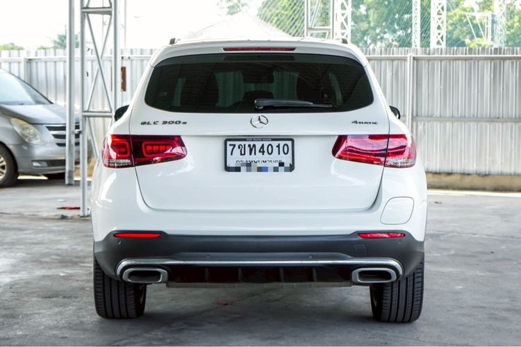 Mercedes-Benz GLC-Class 2023 GLC300e Utility-car ปลั๊กอินไฮบริด (PHEV) ไม่ติดแก๊ส เกียร์อัตโนมัติ ขาว รูปที่ 3