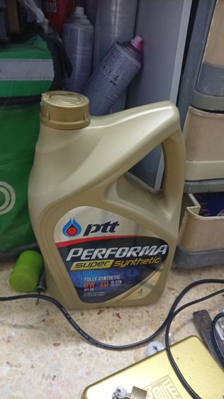 น้ำมันเครื่อง PTT Performa Super Synthetic เบอร์ 0W-40 ขนาด 4 ลิตร