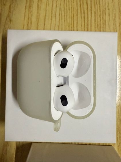 AirPods 3 หูฟังใช้งานปกติ รูเสียบชาจเอาไปซ่อมเองได้เลย รูปที่ 4