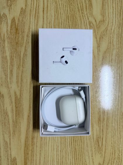 AirPods 3 หูฟังใช้งานปกติ รูเสียบชาจเอาไปซ่อมเองได้เลย รูปที่ 2