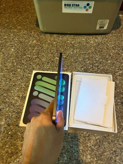 ขายๆๆถูกๆiPadMini6สีดำและขาว64กิ๊กWifi Celluer ใส่ซิมได้มีกล่องจอไม่เหลืองหายากคับสภาพสวยๆใช้งานดีถูกๆ รูปที่ 5