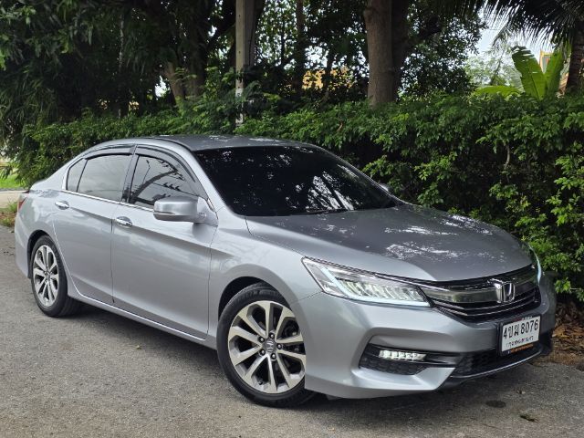 Honda Accord 2017 2.0 EL i-VTEC Sedan เบนซิน ไม่ติดแก๊ส เกียร์อัตโนมัติ บรอนซ์เงิน รูปที่ 4