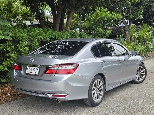 Honda Accord 2017 2.0 EL i-VTEC Sedan เบนซิน ไม่ติดแก๊ส เกียร์อัตโนมัติ บรอนซ์เงิน รูปที่ 2