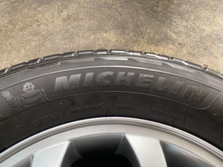✨ล้อแม็ก✨Hyundai H1 ขอบ 16 สีไฮเปอร์ พร้อมยาง 215-70-16 Michelin ปลายปี 22💖สภาพสวย💖 รูปที่ 6