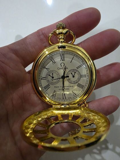 อื่นๆ A.นาฬิกา พก ยี่ห้อ Omega โอเมก้า สีทอง สวย หนักๆ น่าสะสม หายาก  ขายเป็นชิ้นงาน ของสะสม ตามสภาพใช้งานได้ปกติ ของที่บ้าน พร้อมส่งครับ