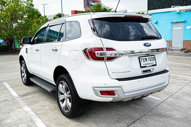 Ford Everest 2018 2.2 Titanium Plus Utility-car ดีเซล ไม่ติดแก๊ส เกียร์อัตโนมัติ ขาว รูปที่ 4