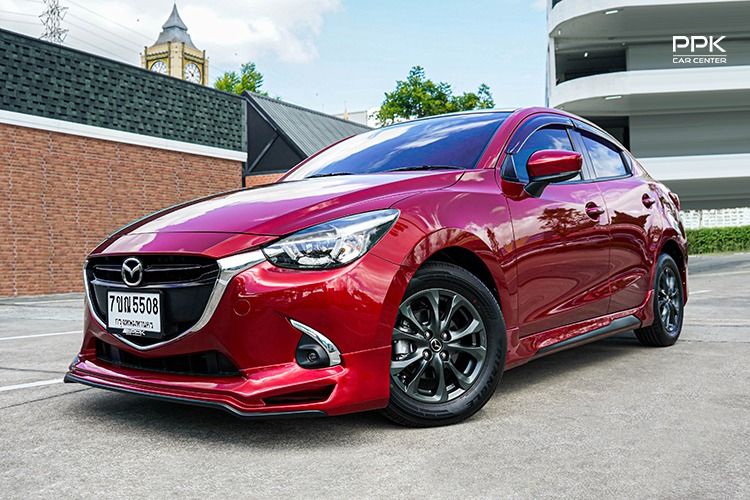 Mazda Mazda 2 2019 1.3 High Connect Sedan เบนซิน ไม่ติดแก๊ส เกียร์อัตโนมัติ แดง