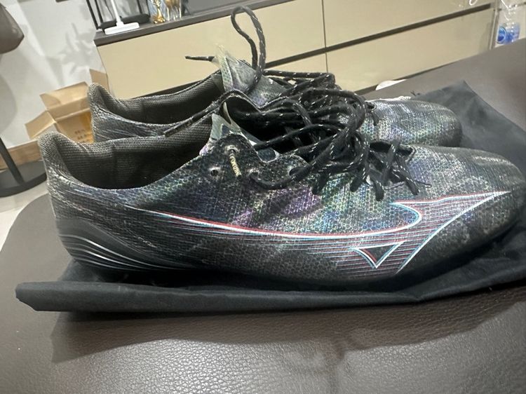 ผู้ชาย ดำ รองเท้าฟุตบอล Mizuno alpha 