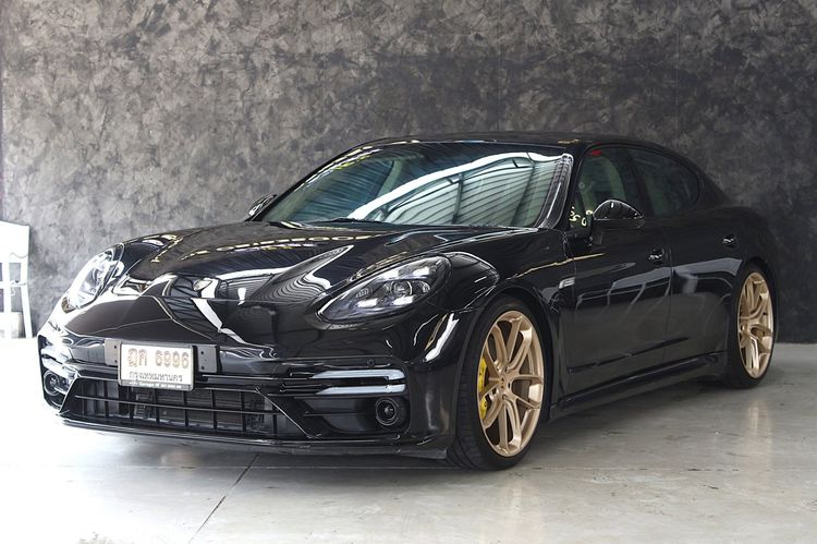 รถ Porsche Panamera 3.0 สี ดำ