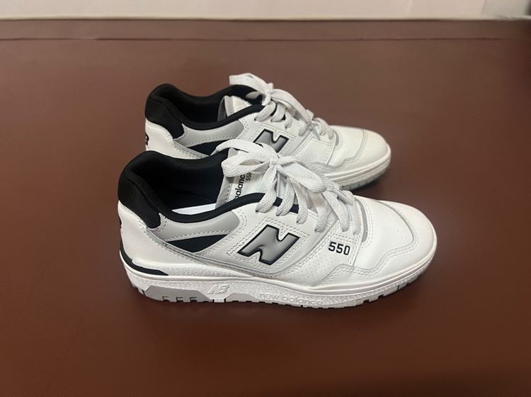 รองเท้า NEW BALANCE 550 สีขาวดำ (ไซส์ 38)ราคา 490 บาทรวมค่าส่ง