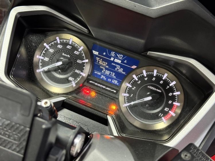 Forza350 สีแดง-ดำปี64 รถบ้านใช้งานเอง  รูปที่ 4