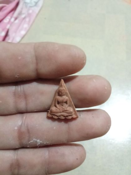 พระเครือง รูปที่ 6