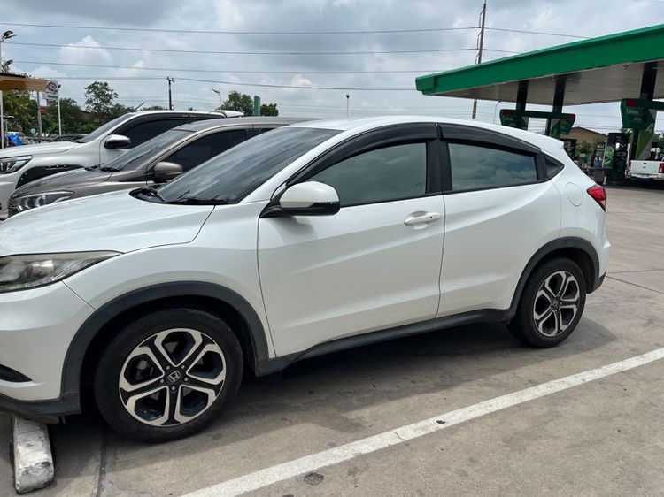 Honda HR-V 2016 1.8 S Sedan เบนซิน ไม่ติดแก๊ส เกียร์อัตโนมัติ ขาว รูปที่ 2
