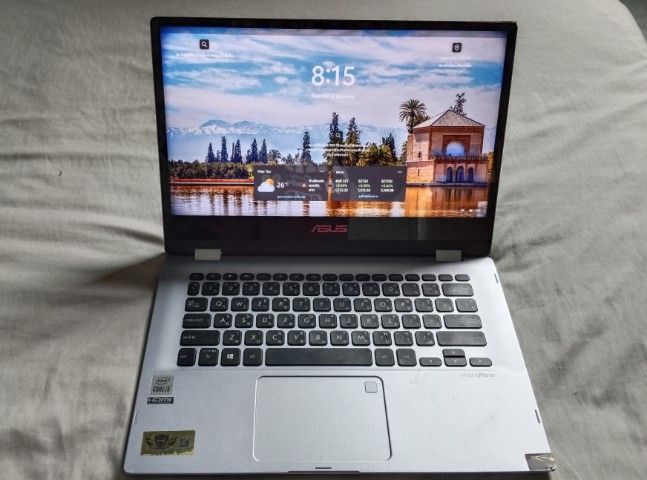 ไม่ใช่ 4 กิกะไบต์ วินโดว์ USB ASUS VivoBook Flip 14 
