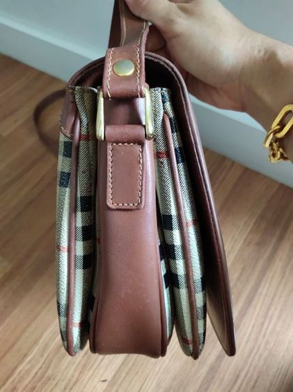 กระเป๋า Burberry  แท้ สภาพสวย รูปที่ 4