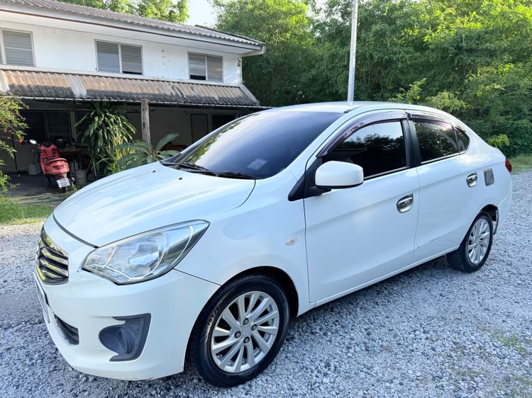 Mitsubishi Attrage 2014 1.2 GLX Sedan เบนซิน ไม่ติดแก๊ส เกียร์อัตโนมัติ ขาว รูปที่ 4