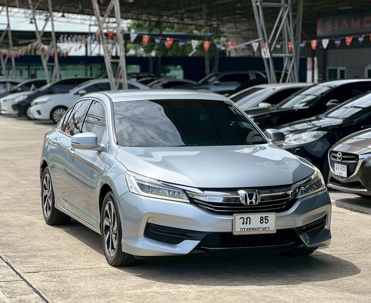 Honda Accord 2016 2.0 E Sedan เบนซิน เกียร์อัตโนมัติ บรอนซ์เงิน รูปที่ 3