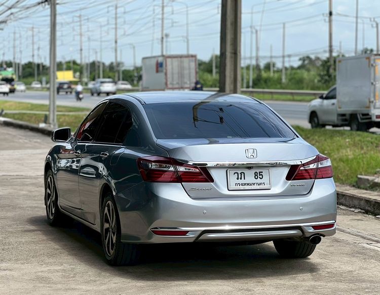 Honda Accord 2016 2.0 E Sedan เบนซิน เกียร์อัตโนมัติ บรอนซ์เงิน รูปที่ 4