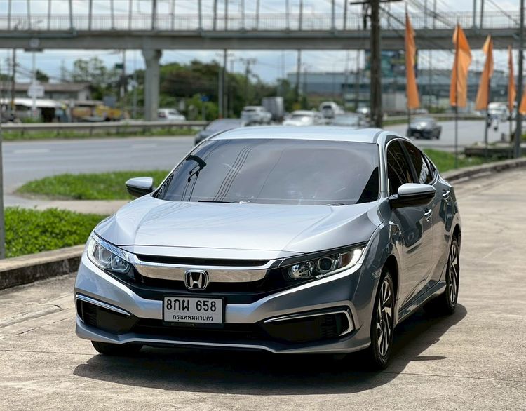 Honda Civic 2019 1.8 E i-VTEC Sedan เบนซิน เกียร์อัตโนมัติ บรอนซ์เงิน