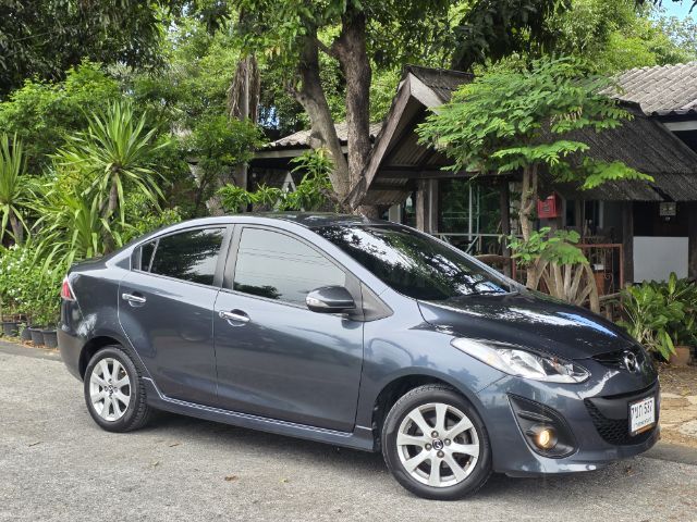 Mazda Mazda 2 2014 1.5 Elegance Spirit Sedan เบนซิน ไม่ติดแก๊ส เกียร์อัตโนมัติ เทา รูปที่ 4