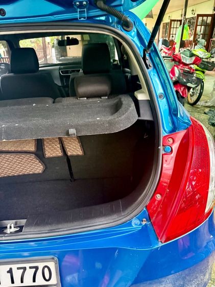 Suzuki Swift 2015 1.2 GLX Sedan เบนซิน ไม่ติดแก๊ส เกียร์อัตโนมัติ น้ำเงิน รูปที่ 4