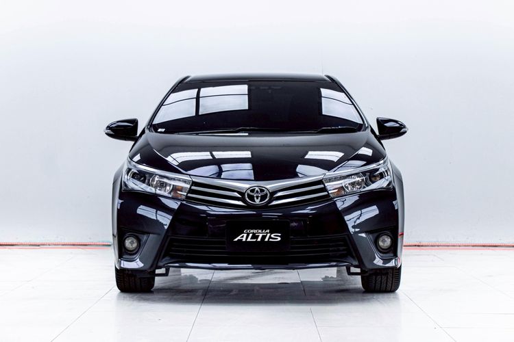 Toyota Altis 2014 1.8 V Sedan เบนซิน ไม่ติดแก๊ส เกียร์อัตโนมัติ ดำ รูปที่ 4