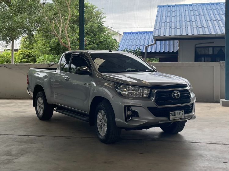 Toyota Hilux Revo 2018 2.4 E Prerunner Pickup ดีเซล ไม่ติดแก๊ส เกียร์ธรรมดา บรอนซ์เงิน รูปที่ 3