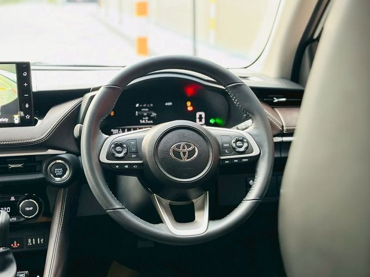 Toyota Yaris ATIV 2025 1.2 Premium Sedan เบนซิน ไม่ติดแก๊ส เกียร์อัตโนมัติ ขาว รูปที่ 4