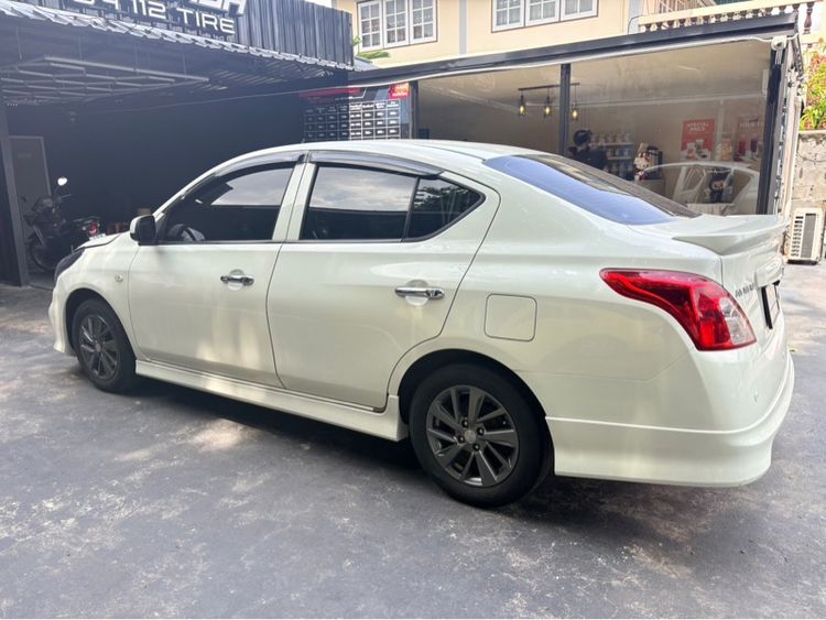 Nissan Almera 2015 1.2 E Sportech Sedan เบนซิน ไม่ติดแก๊ส เกียร์อัตโนมัติ ขาว รูปที่ 4